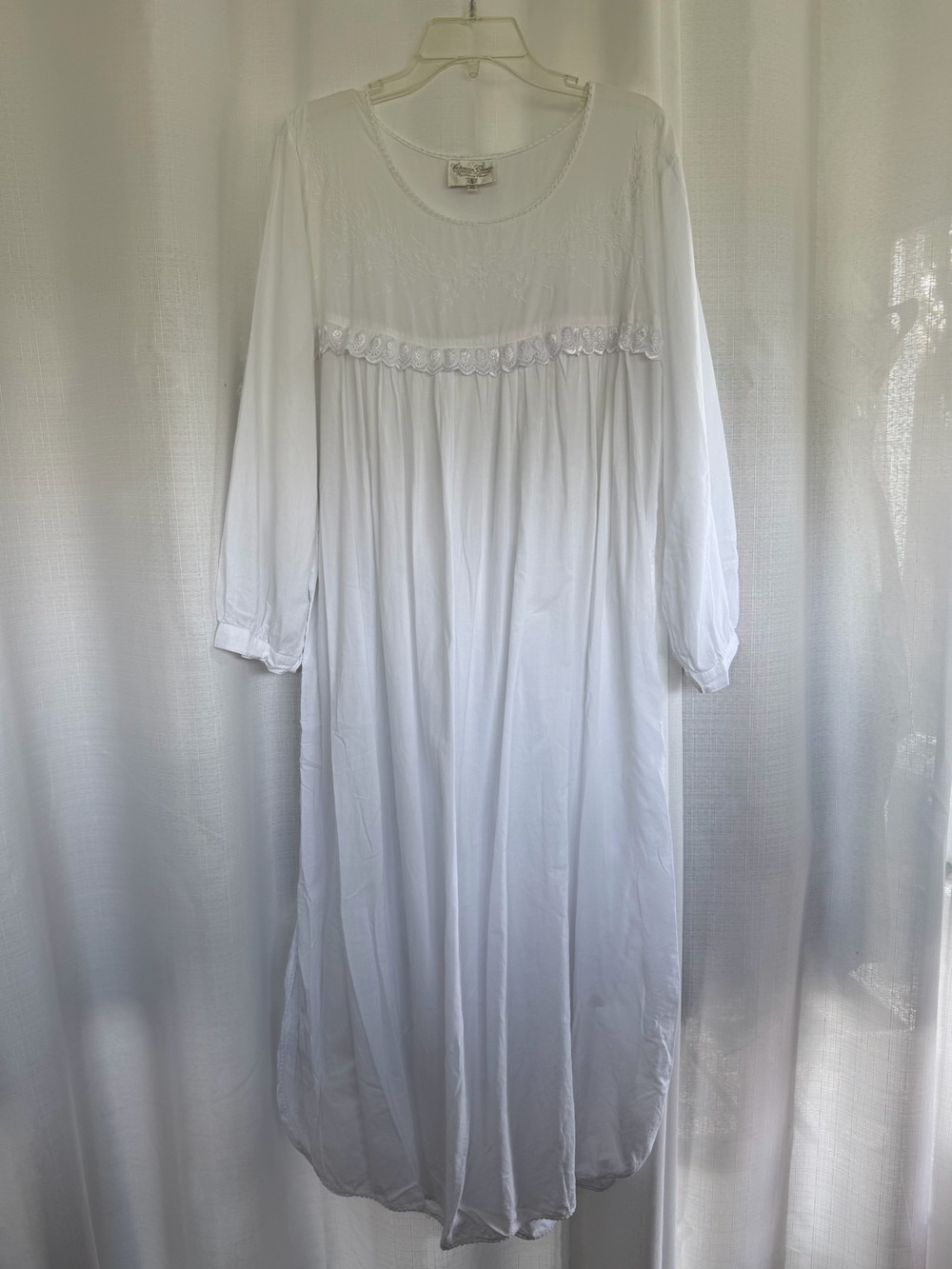Vintage Victorian White Cotton Nightgown XL Embroidered Prairie Coquette